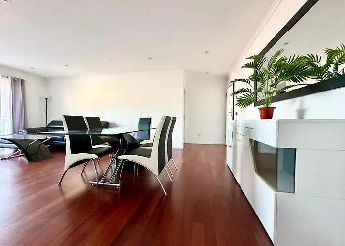 Cozy In Appartement Funchal (Madeira)